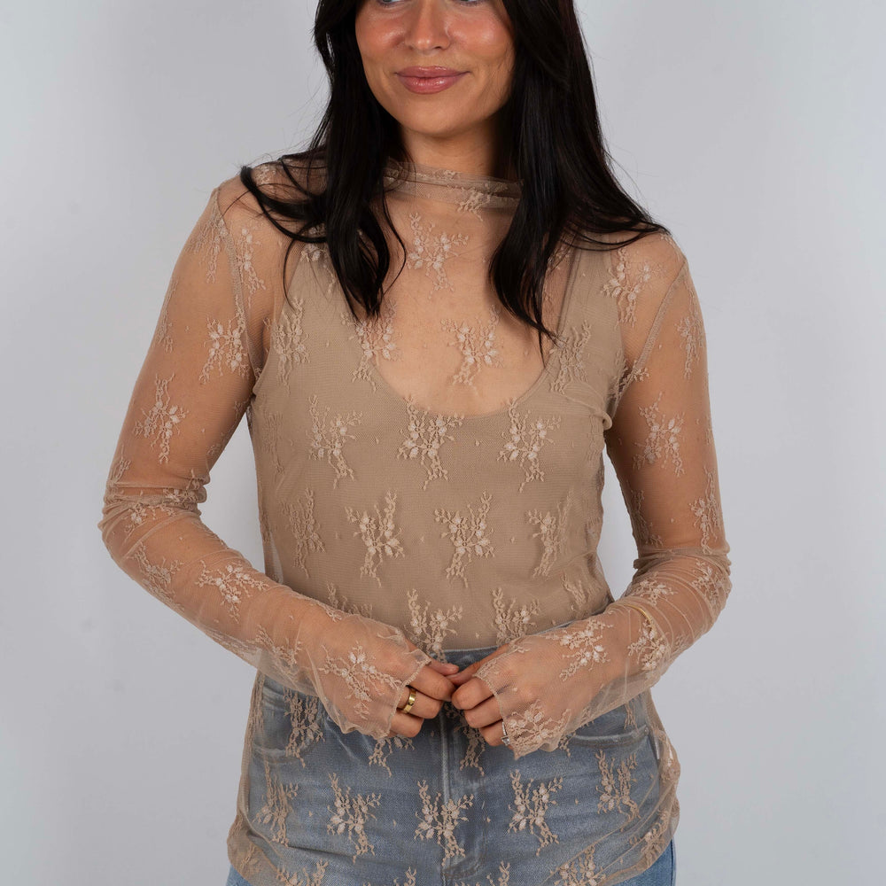 Katie Lace Top (Beige)