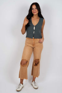 Fun & Free Cropped Jeans (Camel)