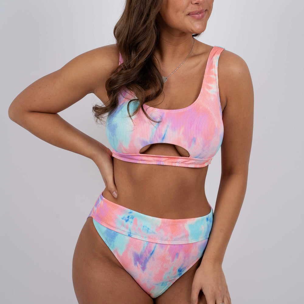 
                      
                        Feel The Sunshine Swimsuit Bottom (Pink Tie Dye)
                      
                    