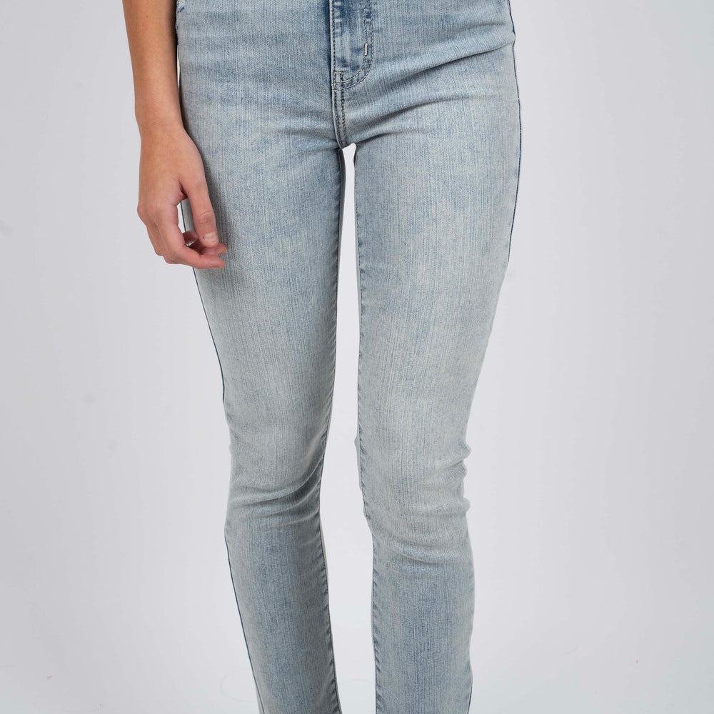 
                      
                        Bella Super High Rise Skinny Crop Jeans (Second Act)
                      
                    