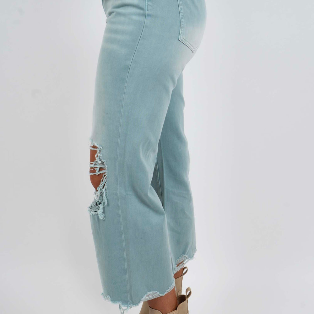 Fun & Free Cropped Jeans (Cloud Blue)