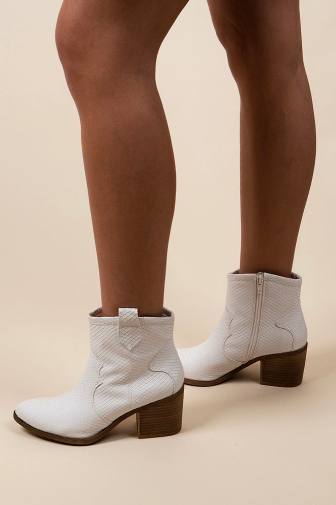 Dirty Laundry Unite Booties (White)